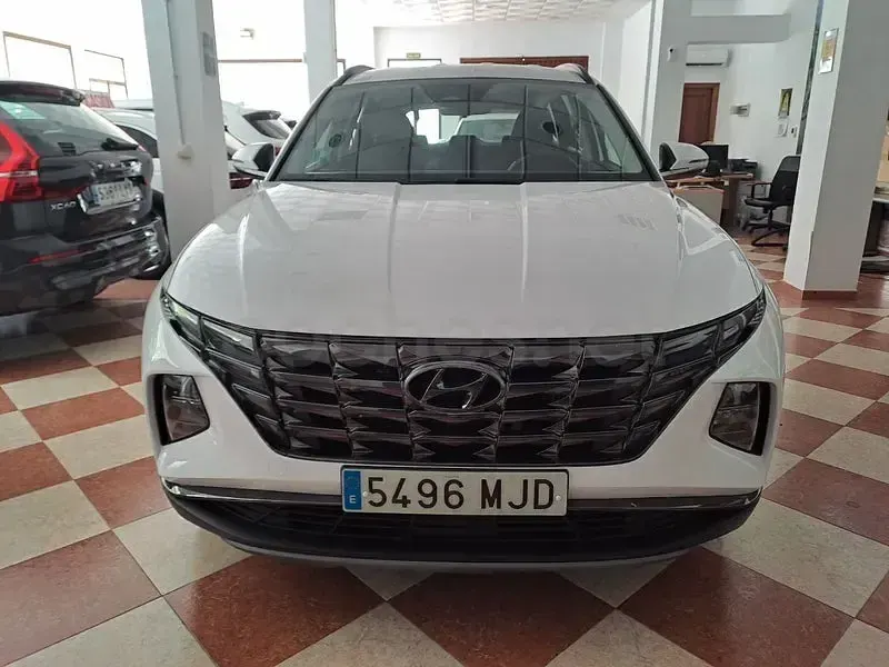 Usado Hyundai Tucson 136 CV (100 kW) 2023 Blanco SUV