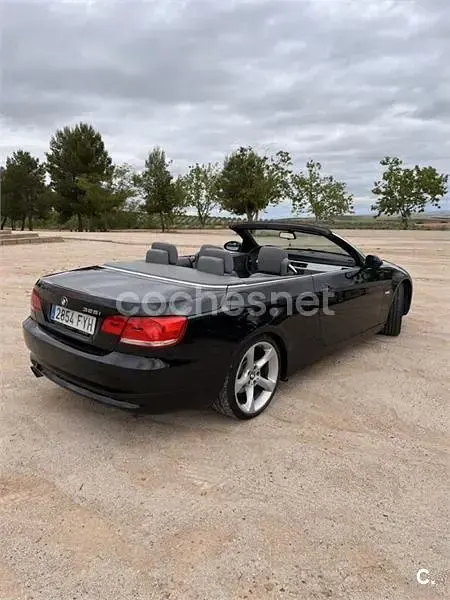 Usado BMW 325 218 CV (160 kW) 2007 Negro Descapotable