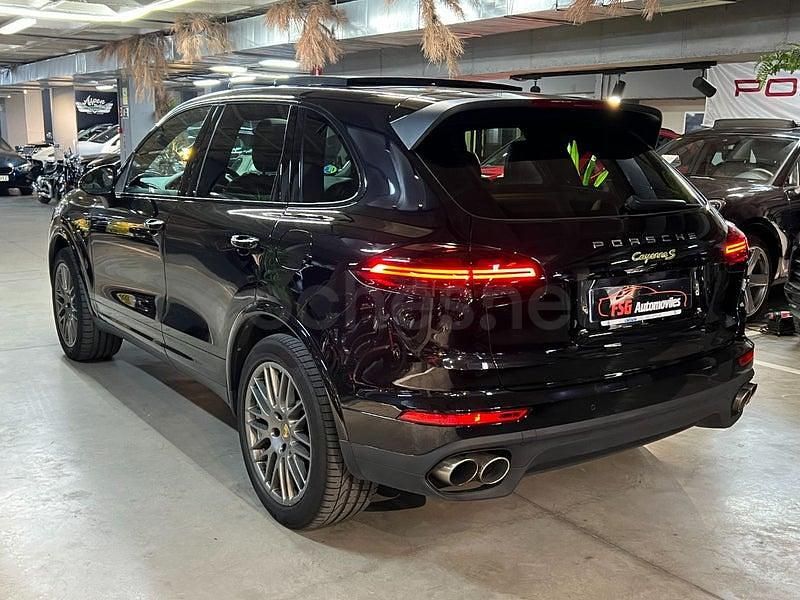Usado Porsche Cayenne S E-Hybrid 416 CV (305 kW) 2017 Negro SUV
