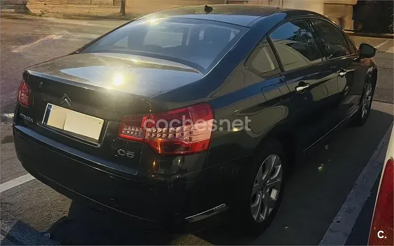 Usado Citroën C5 Exclusive 138 CV (101 kW) 2008 Gris / plata Berlina