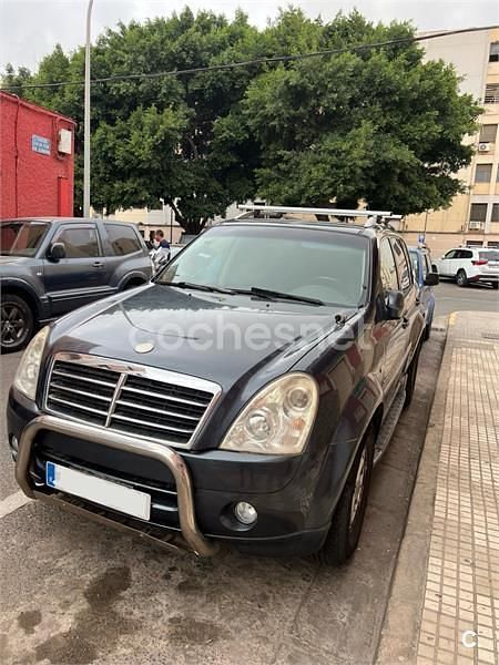 Usado Ssangyong (KGM) Rexton II Limited 165 CV (121 kW) 2008 Gris / plata SUV