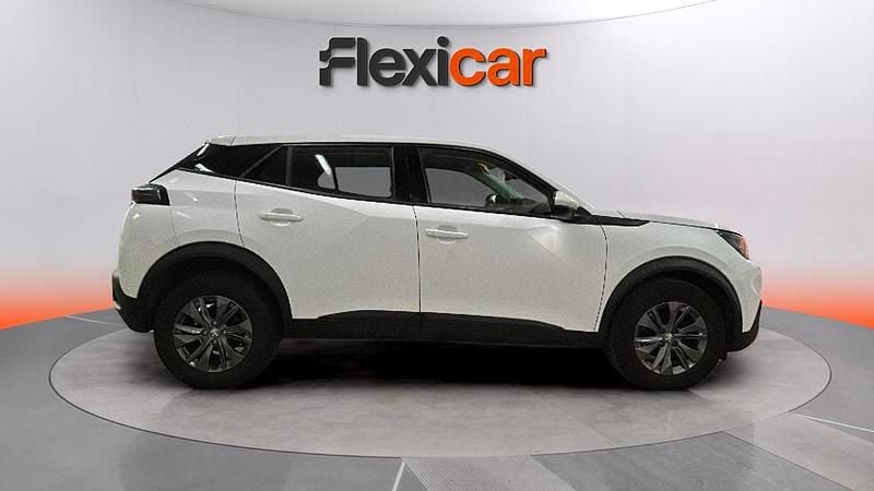 Usado Peugeot 2008 Active 110 CV (80 kW) 2021 Blanco SUV