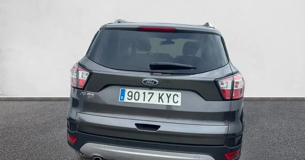 Usado Ford Kuga Titanium 150 CV (110 kW) 2019 SUV