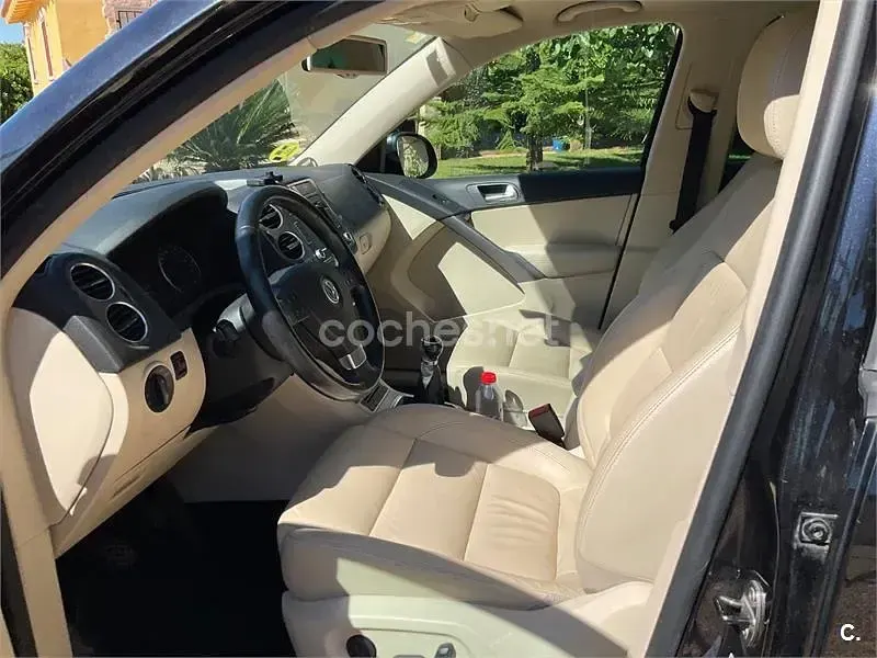 Usado VW Tiguan 170 CV (125 kW) 2009 Negro SUV