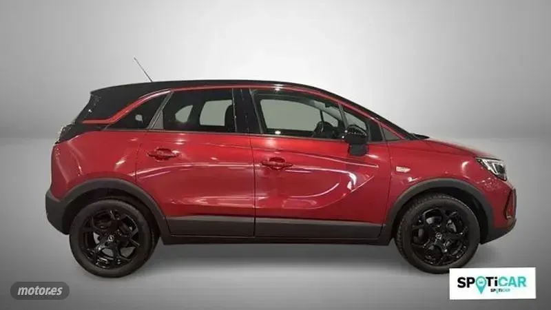 Usado Opel Crossland GS Line 110 CV (80 kW) 2022 Rojo SUV