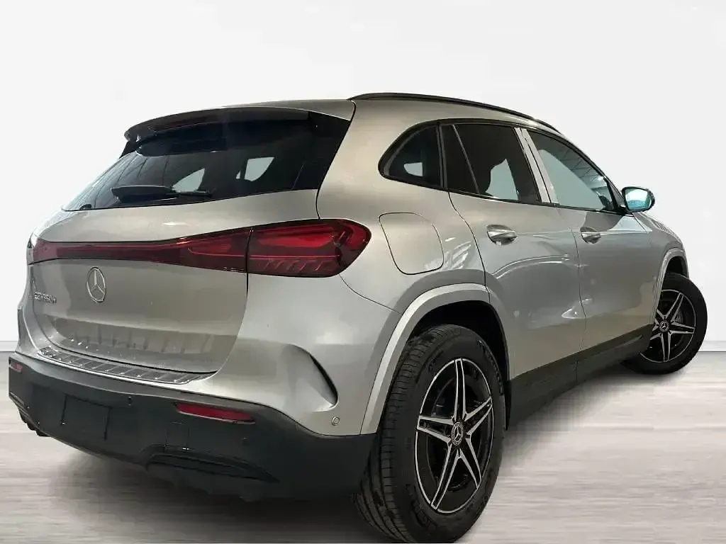 Usado Mercedes EQA250+ 139 kW (190 CV) 2026 Gris SUV