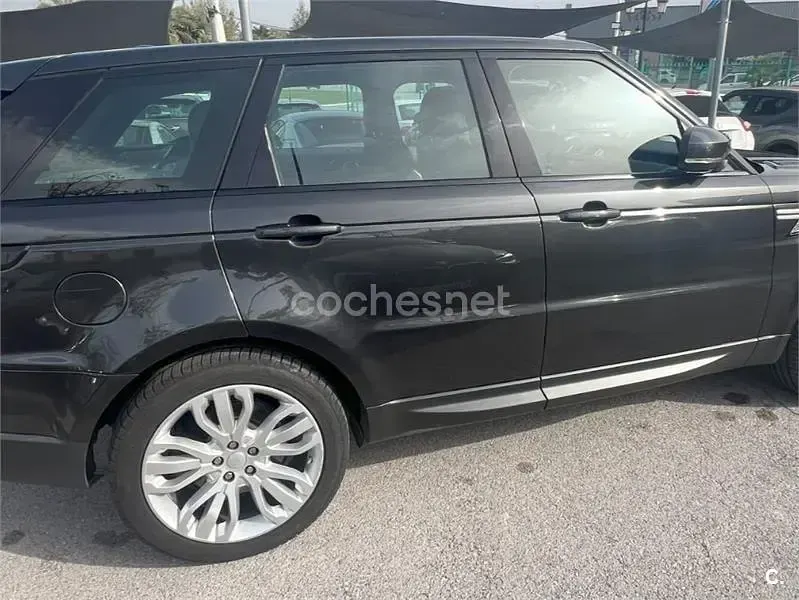 Usado Land Rover Range Rover SE 258 CV (189 kW) 2014 Gris / plata SUV