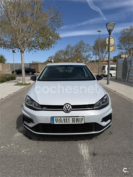 Usado VW Golf VII Sportline 150 CV (110 kW) 2018 Gris / plata Familiar