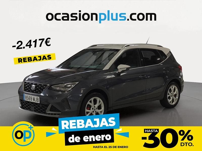 Gris / plata Usado 2023 Seat Arona FR SUV | 19.990 € (Precio justo) - Imagen 1/4