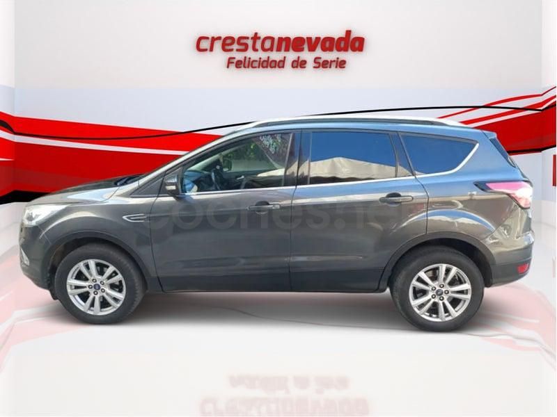 Usado Ford Kuga Titanium 120 CV (88 kW) 2018 Gris / plata SUV