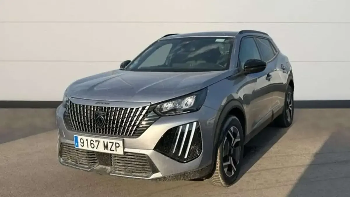 Usado Peugeot 2008 Allure 145 CV (106 kW) 2025 Gris SUV