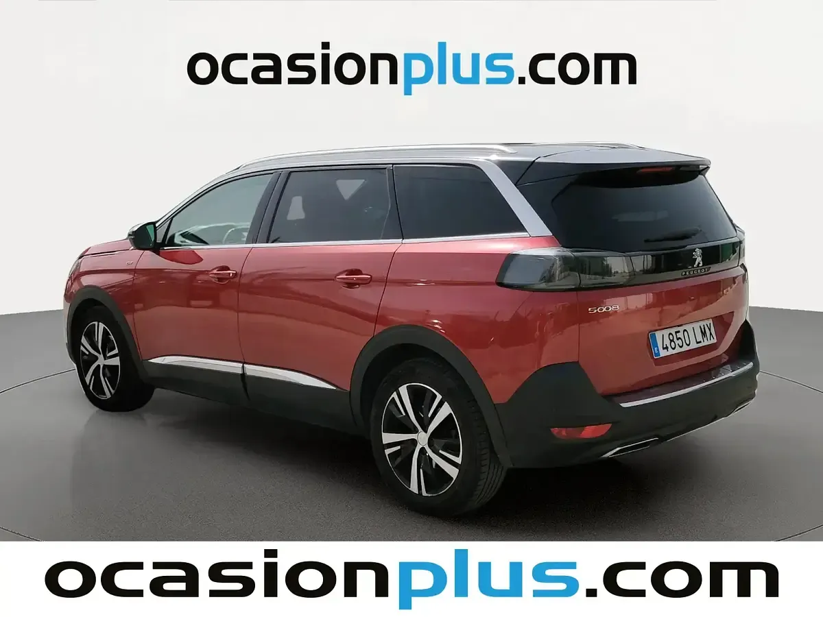 Usado Peugeot 5008 GTi 130 CV (95 kW) 2021 Rojo SUV