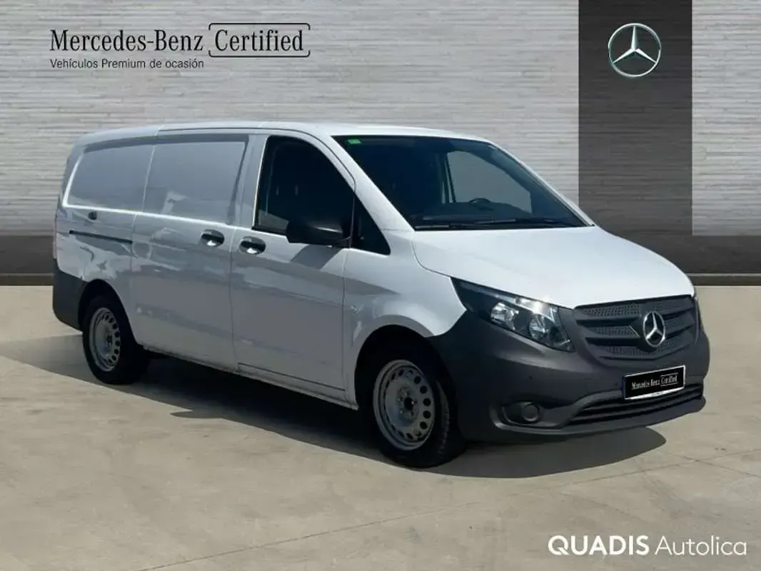 Usado Mercedes Vito 190 CV (139 kW) 2021 Blanco Van