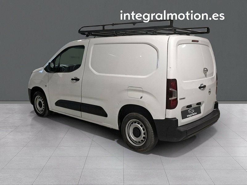 Usado Opel Combo 99 CV (72 kW) 2019 Blanco Monovolumen