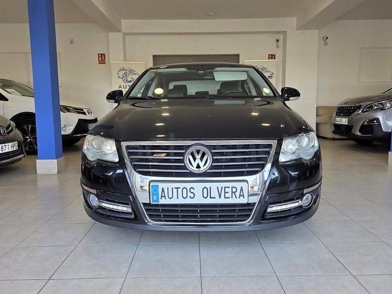 Usado VW Passat Individual 140 CV (102 kW) 2007 Negro Berlina