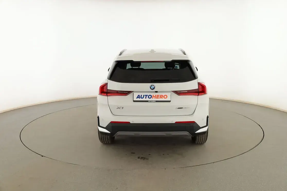 Usado BMW X1 245 CV (180 kW) 2025 Blanco SUV