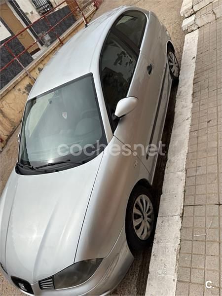 Brugt Seat Ibiza Stella 64 HK (47 kW) 2002 Grå Hatchback