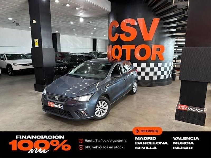 Usado Seat Ibiza Style 95 CV (69 kW) 2022 Gris / plata Berlina