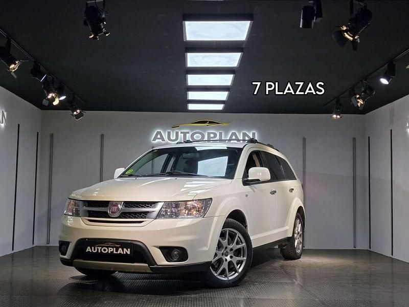 Blanco Usado 2012 Fiat Freemont Urban SUV | 10.490 € (Buen precio) - Imagen 1/4