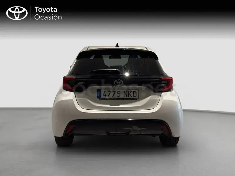 Nuevo Toyota Yaris Hybrid Style 116 CV (85 kW) 2026 Blanco Berlina