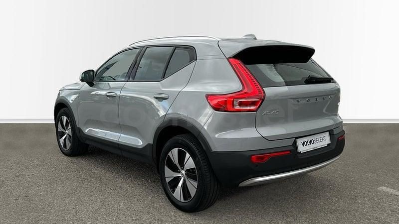 Usado Volvo XC40 Core 197 CV (144 kW) 2025 Gris / plata SUV