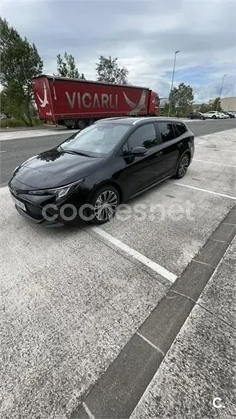 Usado Toyota Corolla Sport 180 CV (132 kW) 2023 Negro Familiar