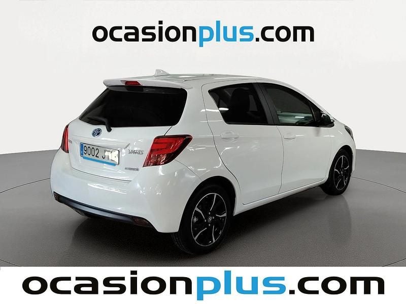 Usado Toyota Yaris Hybrid 100 CV (73 kW) 2016 Blanco Utilitario