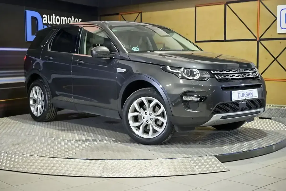 Usado Land Rover Discovery Sport HSE 182 CV (133 kW) 2017 Gris SUV