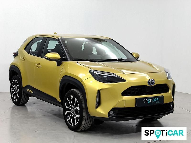 Naranja Usado 2024 Toyota Yaris Hybrid Active | 25.500 € (Un poco caro) - Imagen 1/4