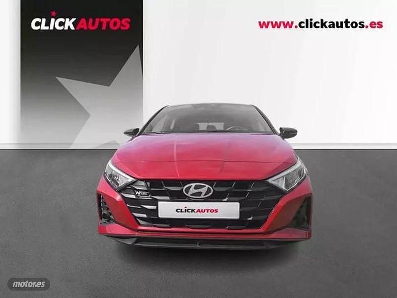 Usado Hyundai i20 N Line 79 CV (58 kW) 2025 Rojo Berlina