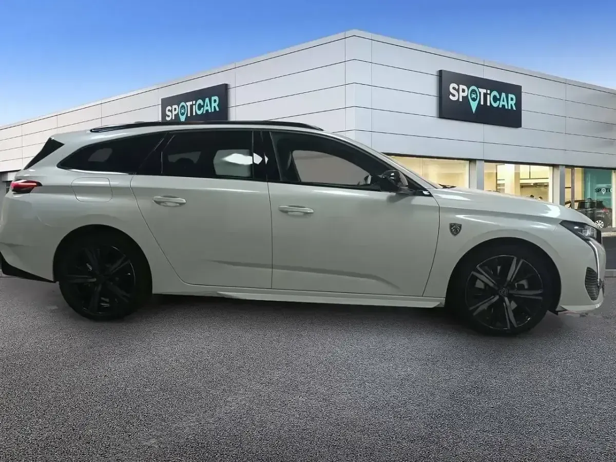 Usado Peugeot 308 SW GT 225 CV (165 kW) 2022 Blanco Familiar