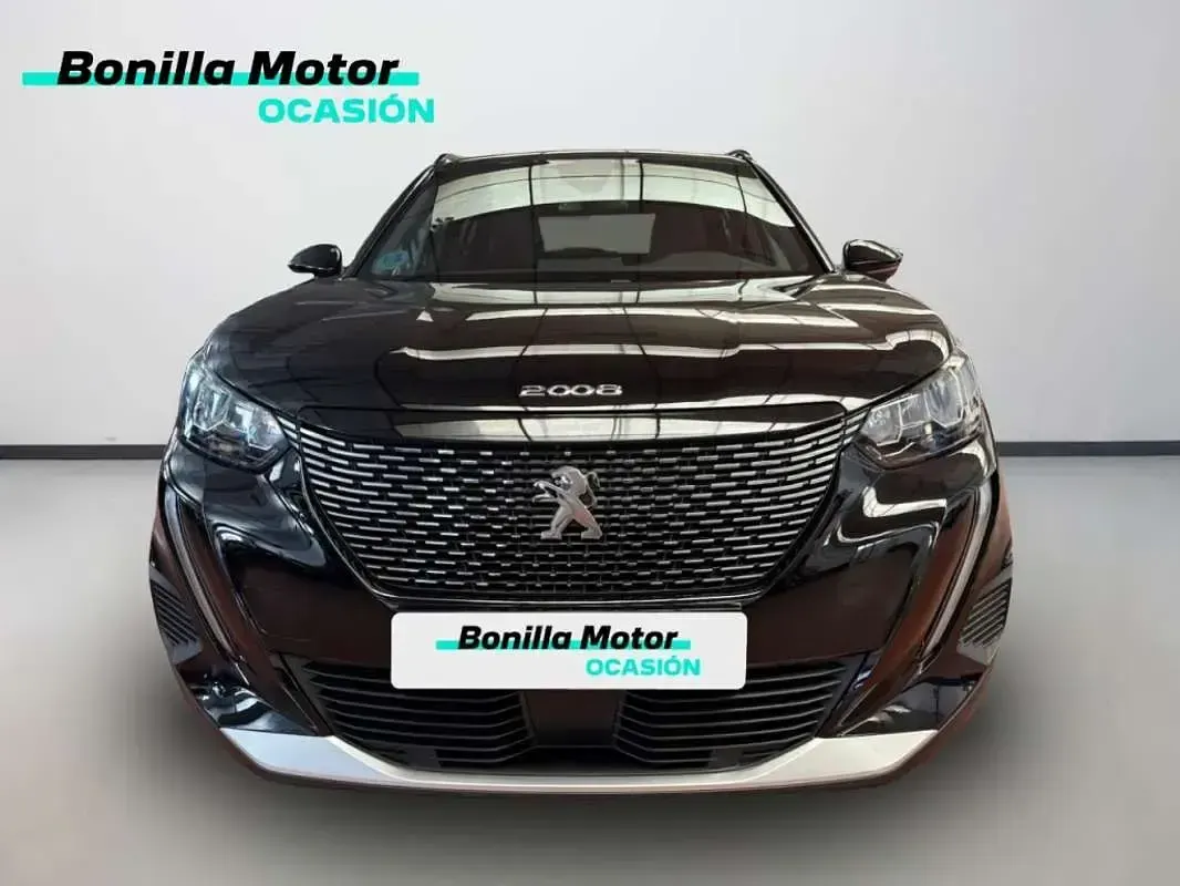 Usado Peugeot 2008 Allure 131 CV (96 kW) 2023 Negro SUV