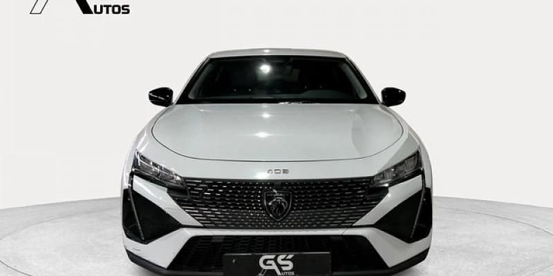 Usado Peugeot 408 Allure 136 CV (100 kW) 2024 Blanco SUV