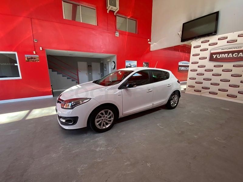 Usado Renault Mégane LIMITED 115 CV (84 kW) 2015 Blanco Berlina