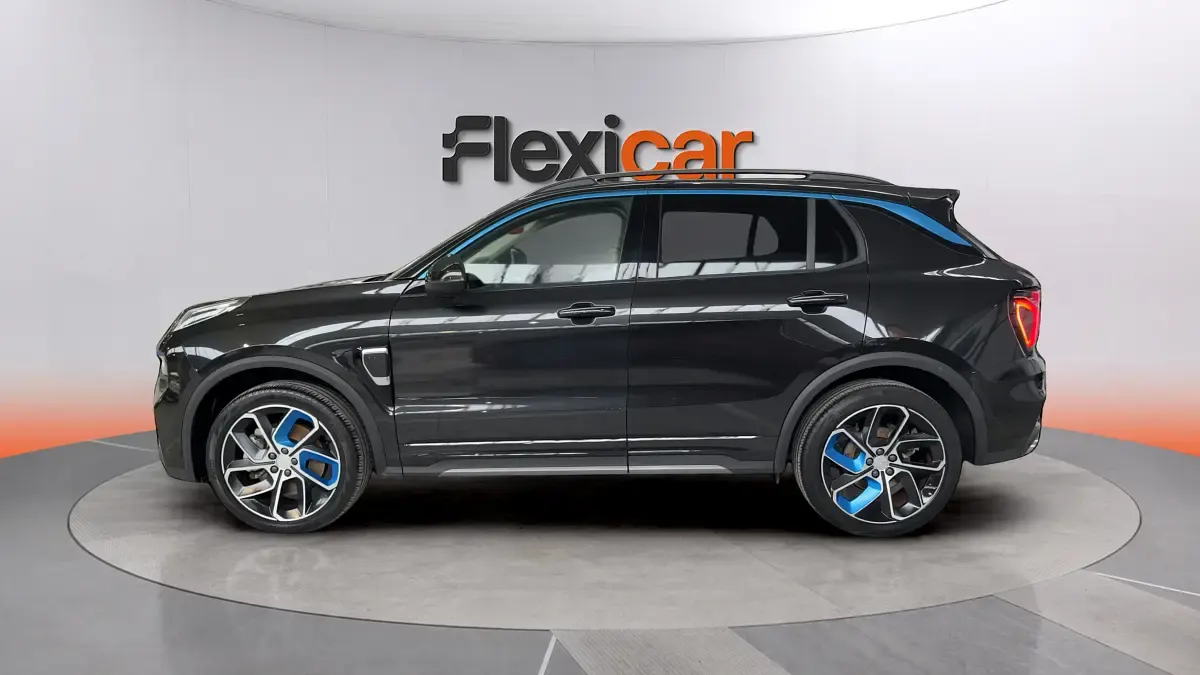Usado Lynk & Co 01 261 CV (191 kW) 2022 Negro SUV