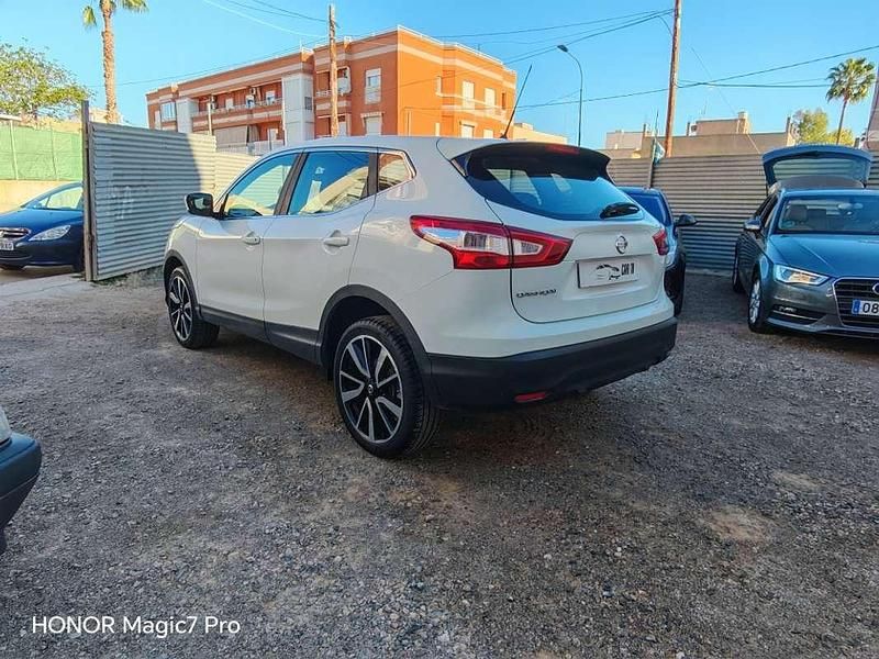Usado Nissan Qashqai N-Vision 131 CV (96 kW) 2017 Blanco SUV