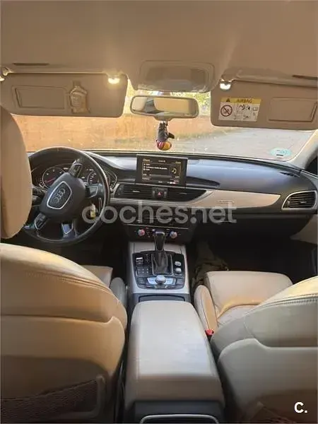 Usado Audi A6 272 CV (200 kW) 2015 Azul Familiar