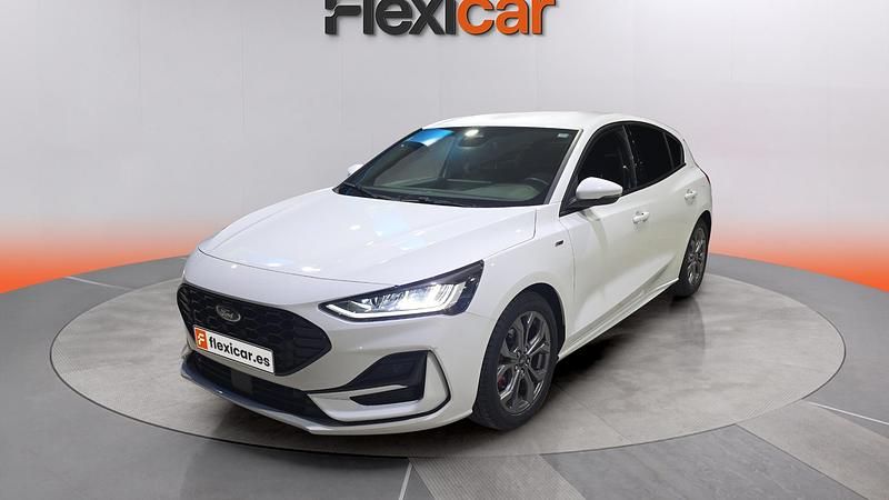 Usado Ford Focus ST-Line X 125 CV (91 kW) 2023 Blanco Berlina