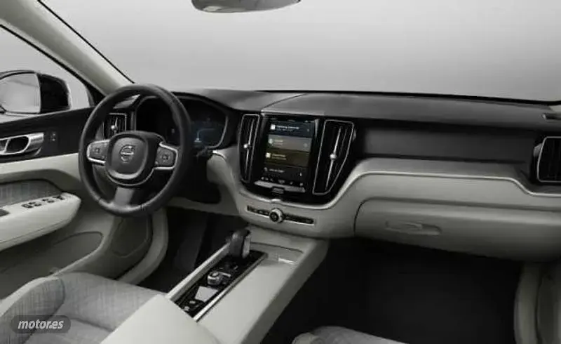Usado Volvo XC60 Core 2025 Negro SUV