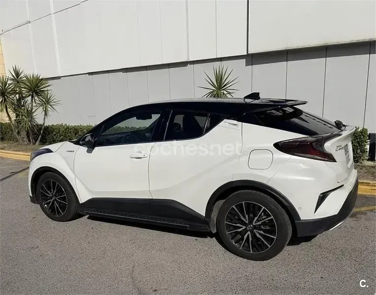 Usado Toyota C-HR Advance 122 CV (89 kW) 2018 Blanco SUV