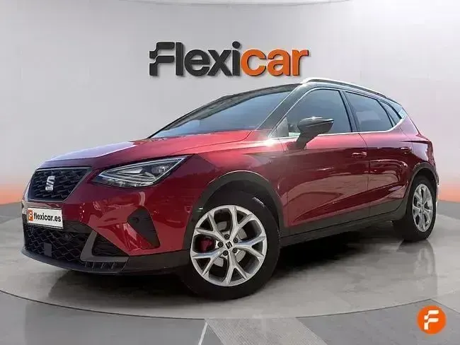 Usado Seat Arona FR 150 CV (110 kW) 2023 Rojo SUV