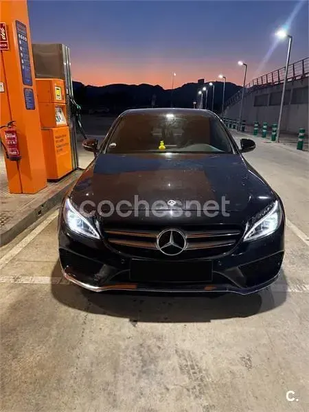 Usado Mercedes C200 136 CV (100 kW) 2019 Negro Berlina