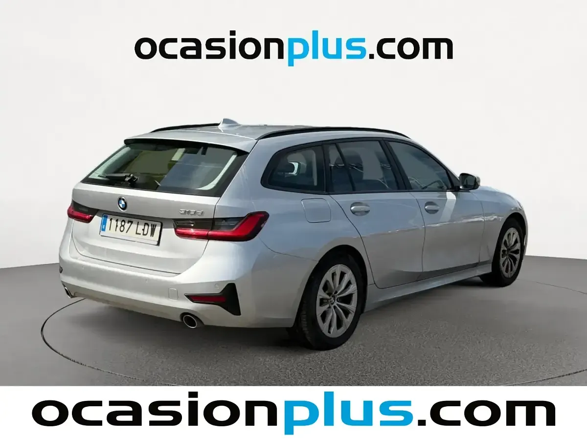 Usado BMW 318 150 CV (110 kW) 2020 Gris / plata Familiar
