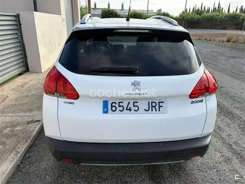 Usado Peugeot 2008 Style 100 CV (73 kW) 2016 Blanco SUV