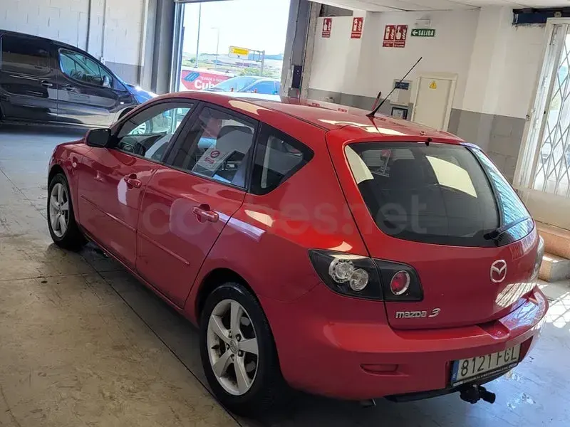 Usado Mazda 3 Active 109 CV (80 kW) 2007 Granate Berlina