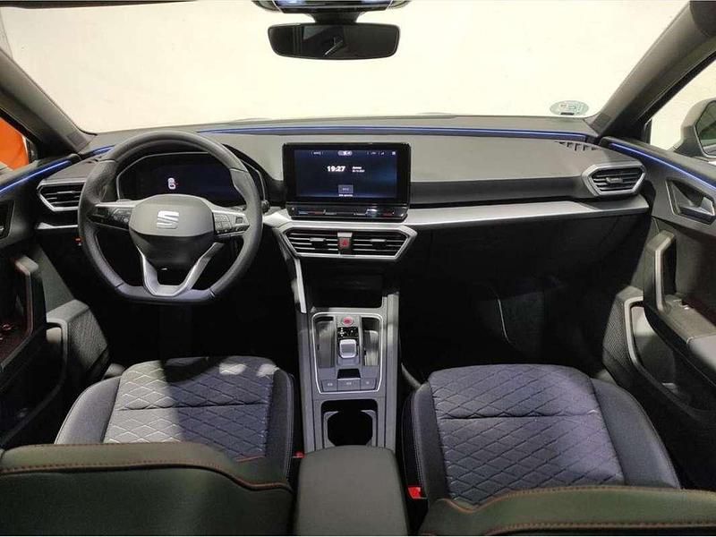 Usado Seat Leon FR 150 CV (110 kW) 2022 Gris Berlina