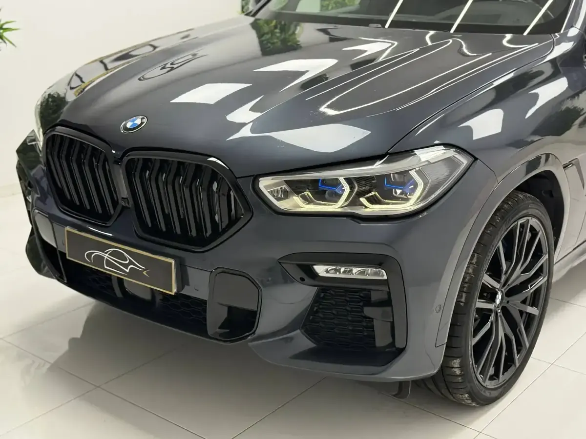 Usado BMW X6 Comfort Edition 340 CV (250 kW) 2020 Gris SUV
