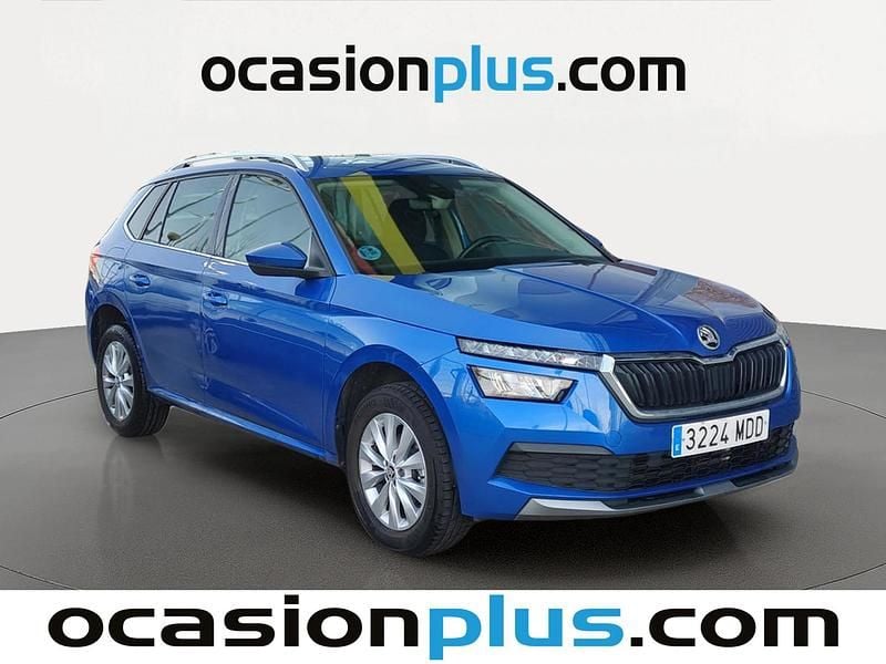 Usado Skoda Kamiq Ambition 110 CV (80 kW) 2022 Azul SUV