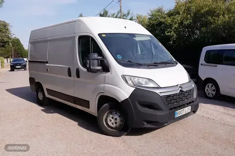 Usado Citroën Jumper 140 CV (102 kW) 2020 Blanco Monovolumen