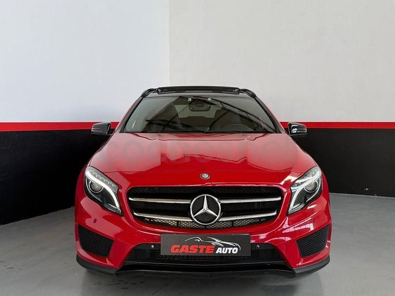 Usado Mercedes GLA220 AMG line 177 CV (130 kW) 2016 Rojo SUV